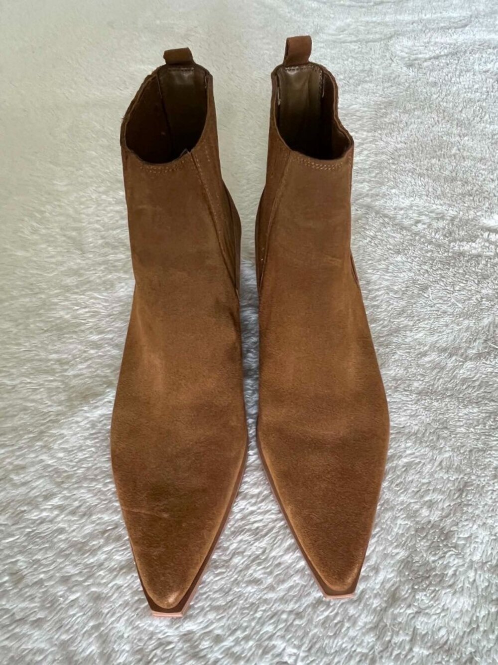 Marc Fisher Brown Suede Chelsea Boots with a pointed Toe Women's size 10M